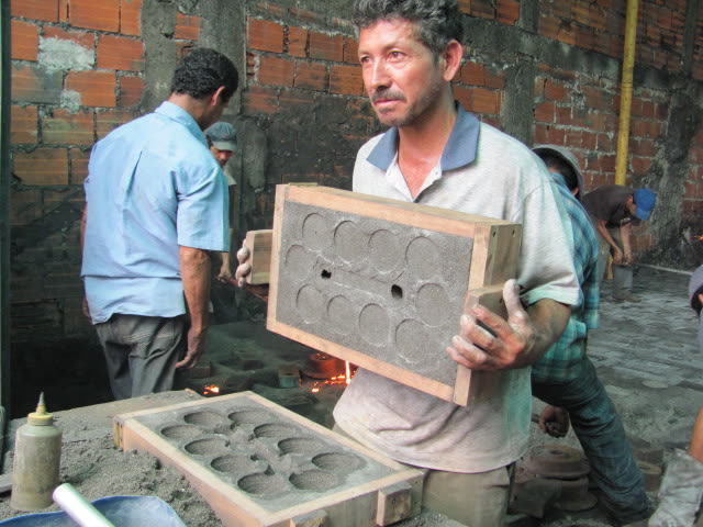 Equipo de INMAGRO en el taller de fundición